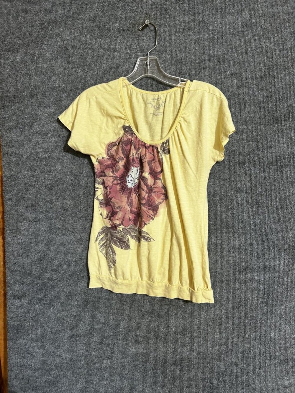 Sonoma Life + Style Shirt Womens Small Yellow Scoop Neck Floral Graphic Tee